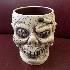 Trader Sam’s Shrunken Head mug